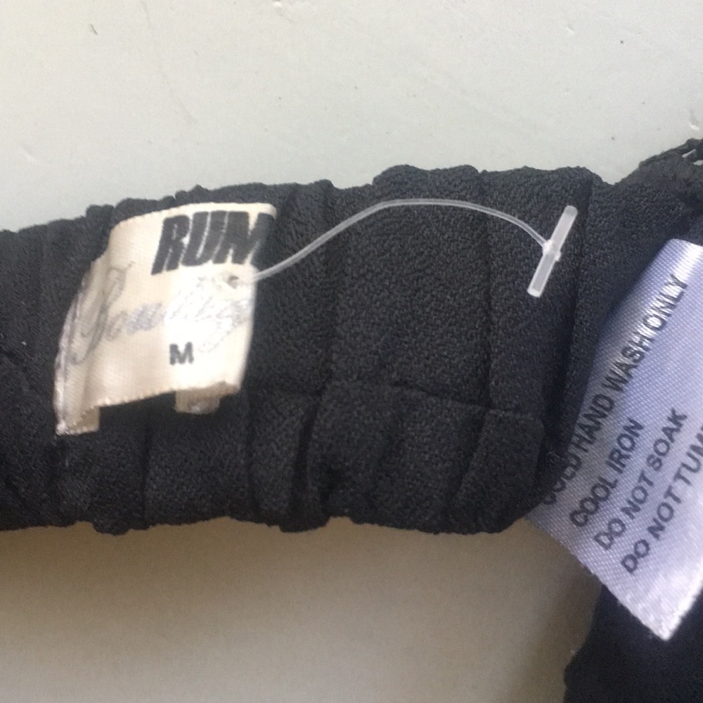 LF Lace Crop Top - Picture 4 of 4